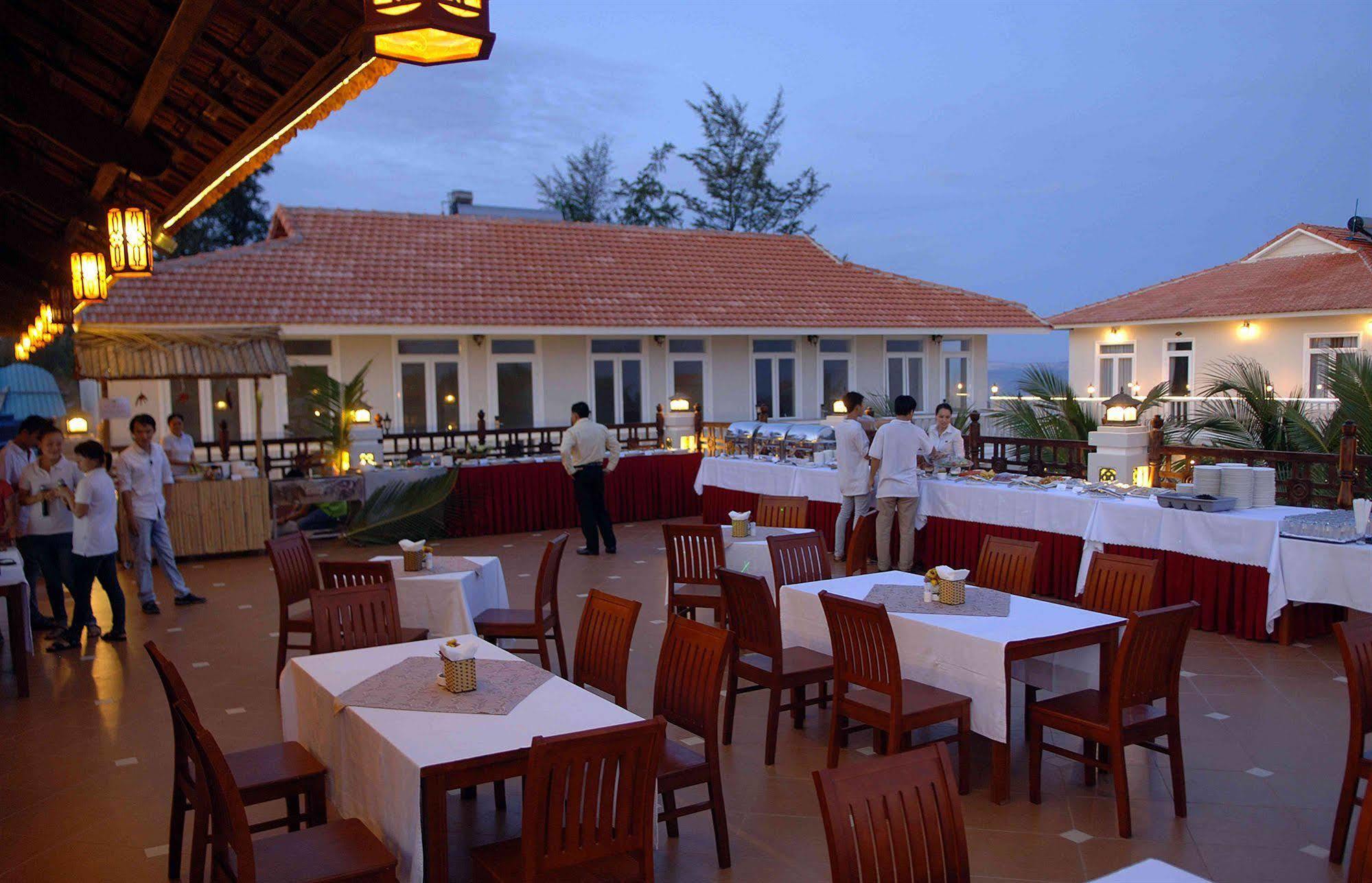 Saigon Emerald Beach Resort Phan Thiết Extérieur photo